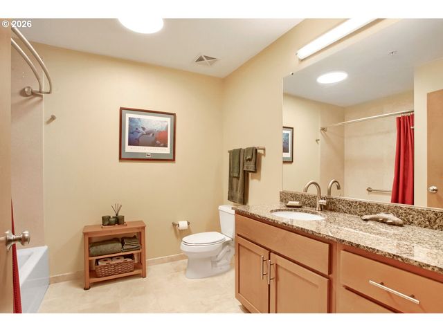 2335 Nw RALEIGH St A315, Portland, OR 97210