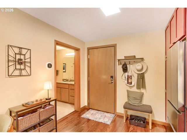 2335 Nw RALEIGH St A315, Portland, OR 97210