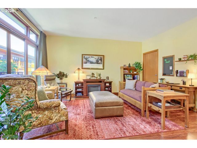2335 Nw RALEIGH St A315, Portland, OR 97210