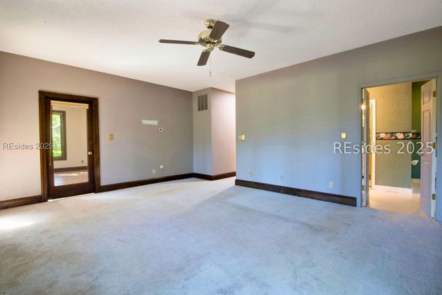 1 Royal James Dr, Hilton Head Island, SC 29926