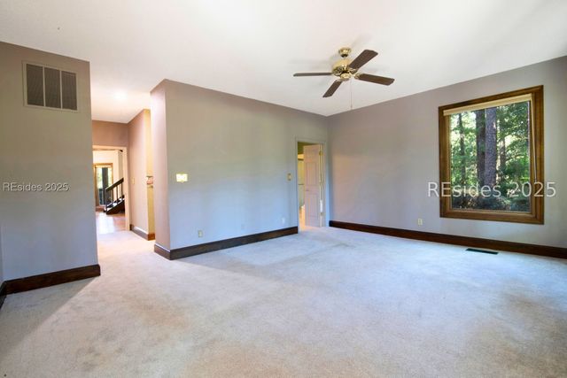 1 Royal James Dr, Hilton Head Island, SC 29926