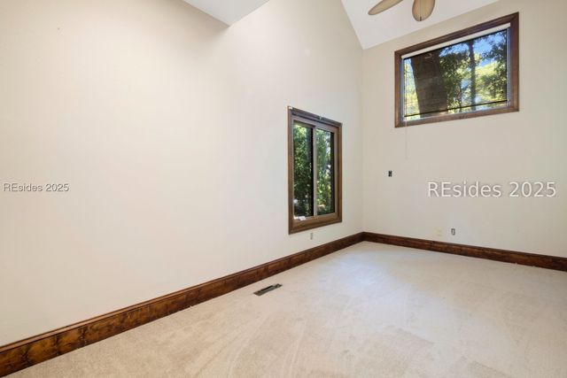 1 Royal James Dr, Hilton Head Island, SC 29926