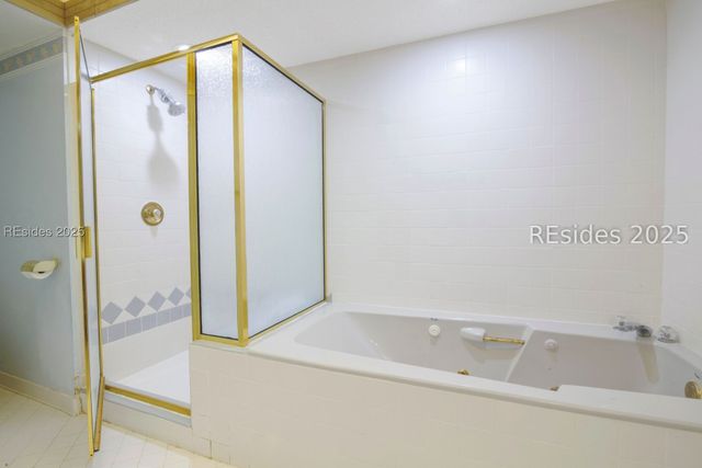 1 Royal James Dr, Hilton Head Island, SC 29926