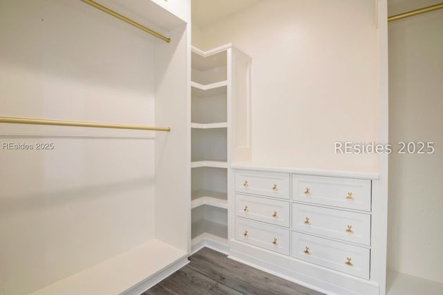 1 Royal James Dr, Hilton Head Island, SC 29926