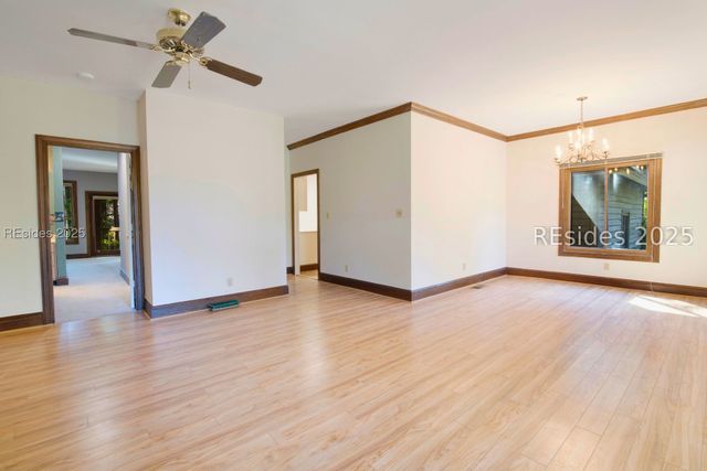 1 Royal James Dr, Hilton Head Island, SC 29926