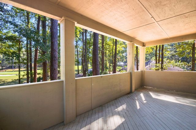 1 Royal James Dr, Hilton Head Island, SC 29926