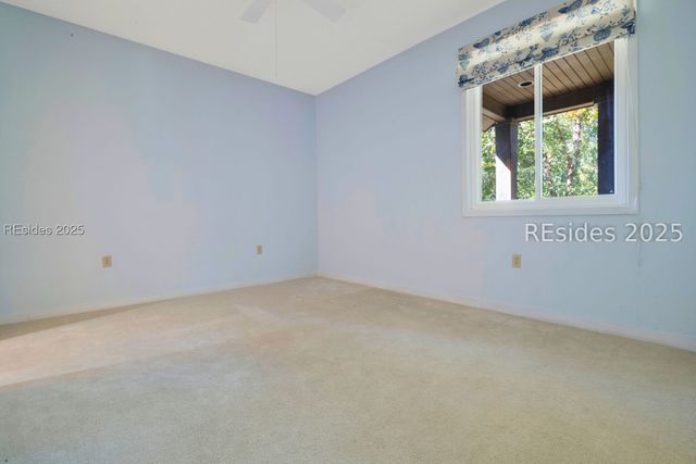 1 Royal James Dr, Hilton Head Island, SC 29926