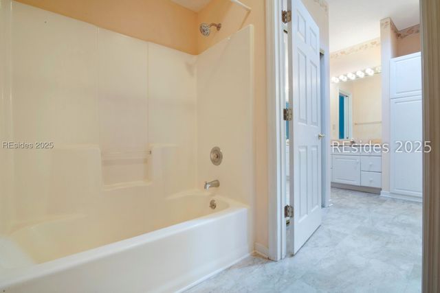 1 Royal James Dr, Hilton Head Island, SC 29926