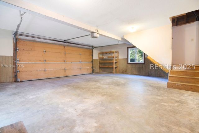 1 Royal James Dr, Hilton Head Island, SC 29926