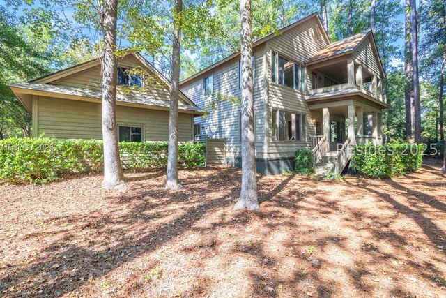 1 Royal James Dr, Hilton Head Island, SC 29926