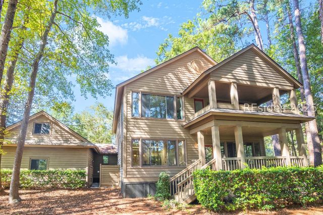 1 Royal James Dr, Hilton Head Island, SC 29926