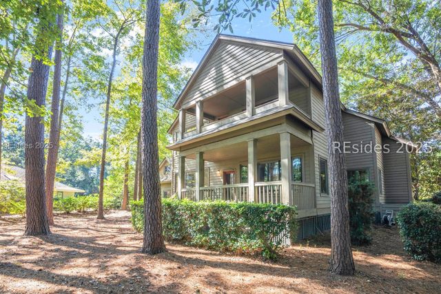 1 Royal James Dr, Hilton Head Island, SC 29926