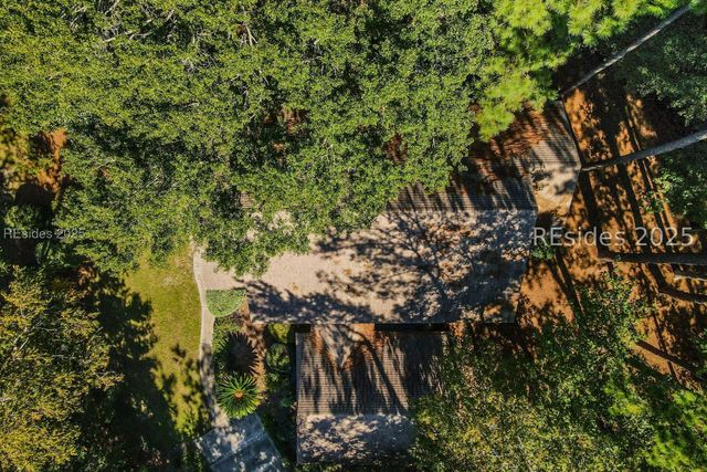 1 Royal James Dr, Hilton Head Island, SC 29926