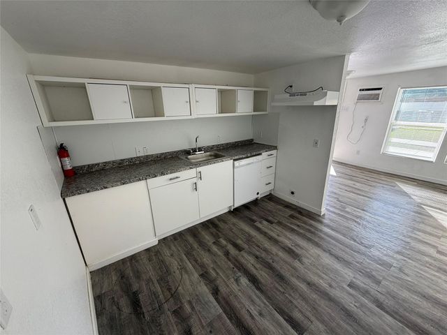 6901 Dumble Street 6, Houston, TX 77021