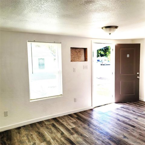 6901 Dumble Street 6, Houston, TX 77021