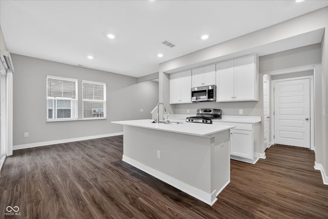 9586 Beckett Street, Avon, IN 46123