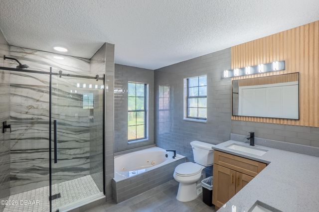 21 Fox Hollow Drive, Ormond Beach, FL 32174