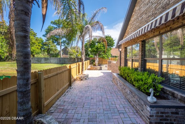 21 Fox Hollow Drive, Ormond Beach, FL 32174