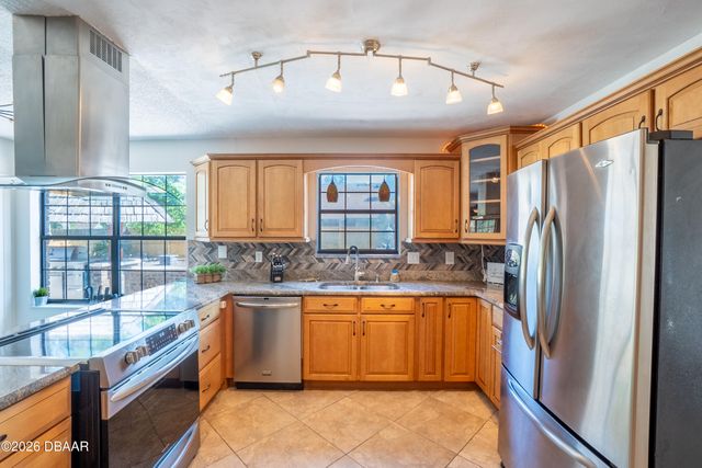 21 Fox Hollow Drive, Ormond Beach, FL 32174