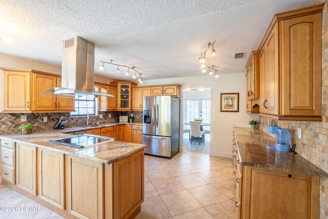 21 Fox Hollow Drive, Ormond Beach, FL 32174