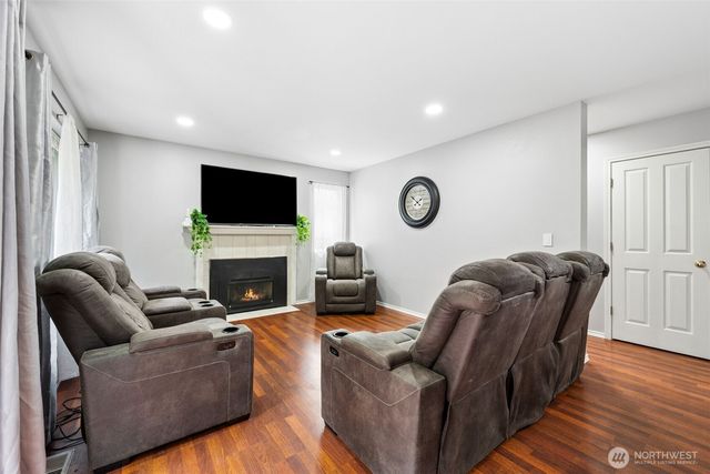 9211 64th Avenue Ct E, Puyallup, WA 98371