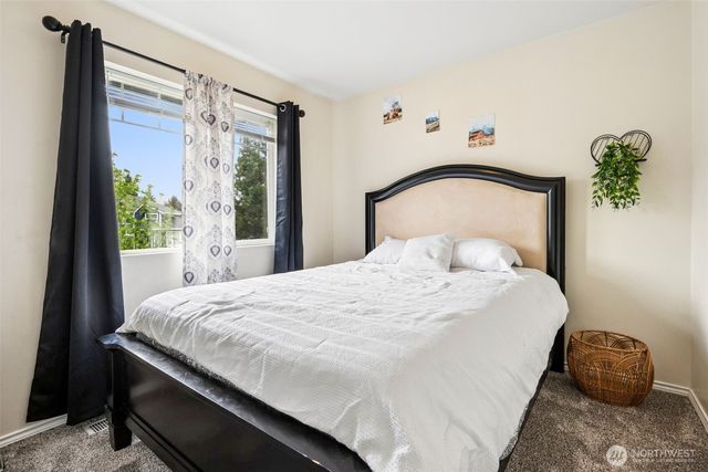 9211 64th Avenue Ct E, Puyallup, WA 98371