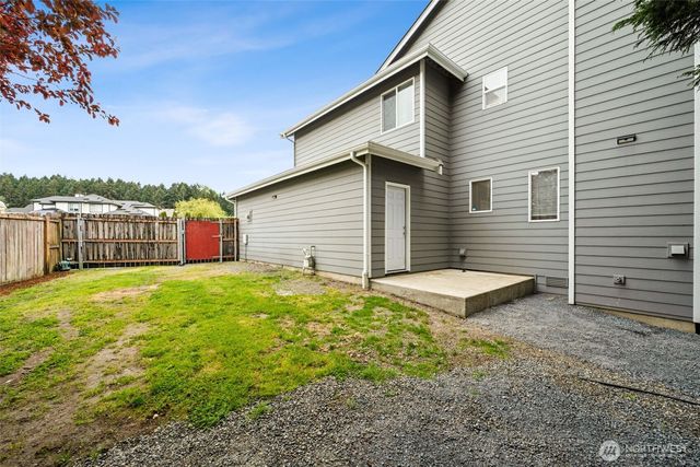 9211 64th Avenue Ct E, Puyallup, WA 98371