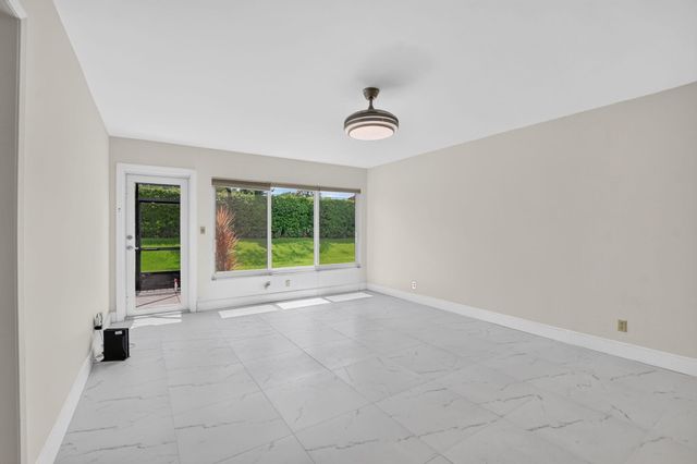 9095 Flynn Circle 6, Boca Raton, FL 33496