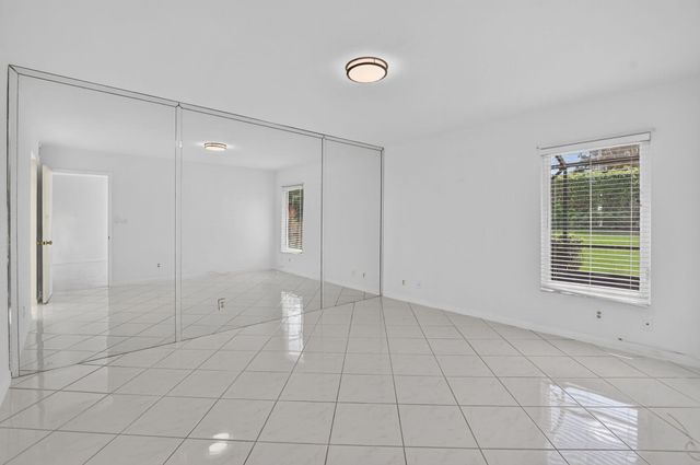 9095 Flynn Circle 6, Boca Raton, FL 33496