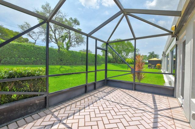 9095 Flynn Circle 6, Boca Raton, FL 33496