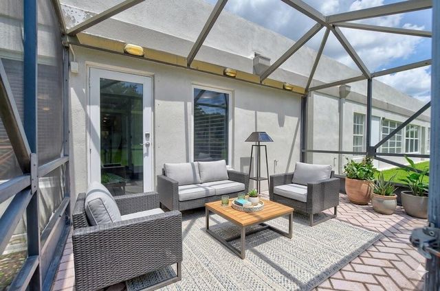 9095 Flynn Circle 6, Boca Raton, FL 33496