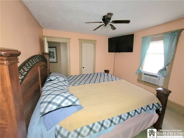 9 Genesee Street, Jamestown, NY 14701