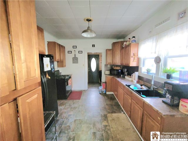 9 Genesee Street, Jamestown, NY 14701