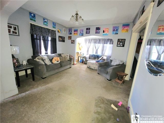 9 Genesee Street, Jamestown, NY 14701