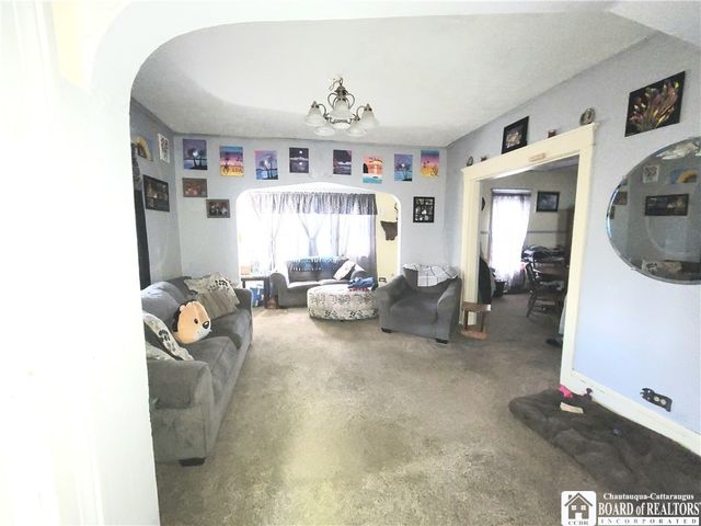 9 Genesee Street, Jamestown, NY 14701