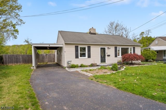 49 Louis Ave, Middlesex Boro, NJ 08846