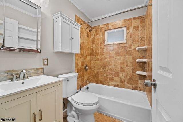 49 Louis Ave, Middlesex Boro, NJ 08846
