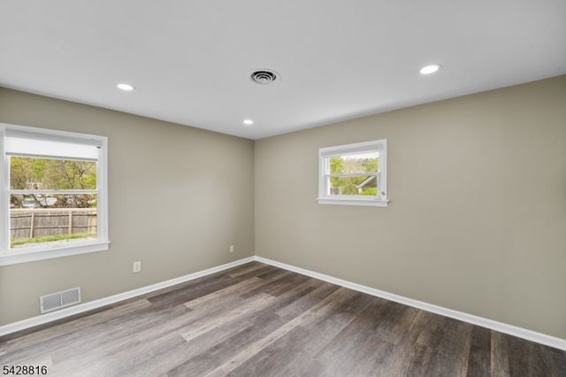 49 Louis Ave, Middlesex Boro, NJ 08846