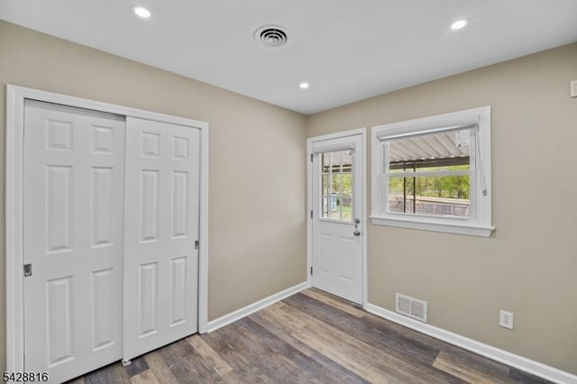 49 Louis Ave, Middlesex Boro, NJ 08846