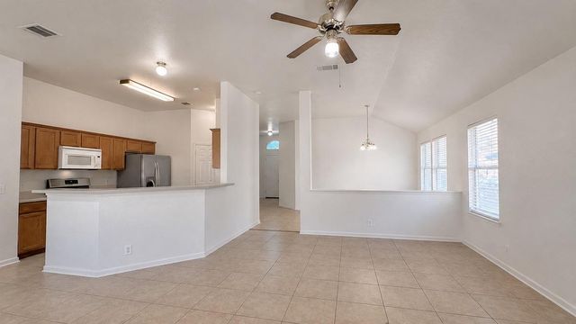 104 Evergreen CIR, Georgetown, TX 78626