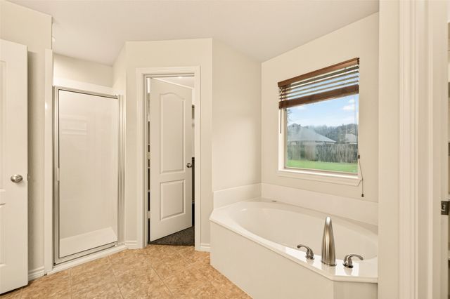 2105 Ridgewood Drive, Bridgeport, TX 76426