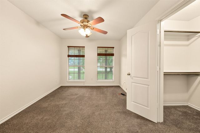 2105 Ridgewood Drive, Bridgeport, TX 76426