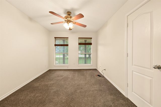 2105 Ridgewood Drive, Bridgeport, TX 76426