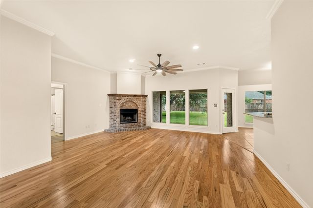 2105 Ridgewood Drive, Bridgeport, TX 76426