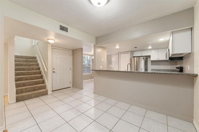 345 NW 48TH BOULEVARD K, Gainesville, FL 32607