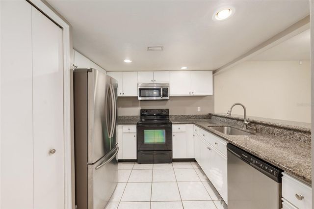 345 NW 48TH BOULEVARD K, Gainesville, FL 32607