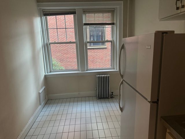 114 Strathmore Rd 203, Boston, MA 02135