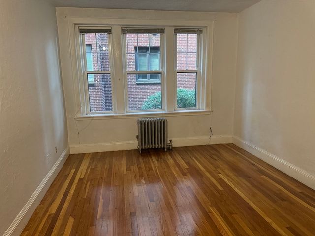 114 Strathmore Rd 203, Boston, MA 02135