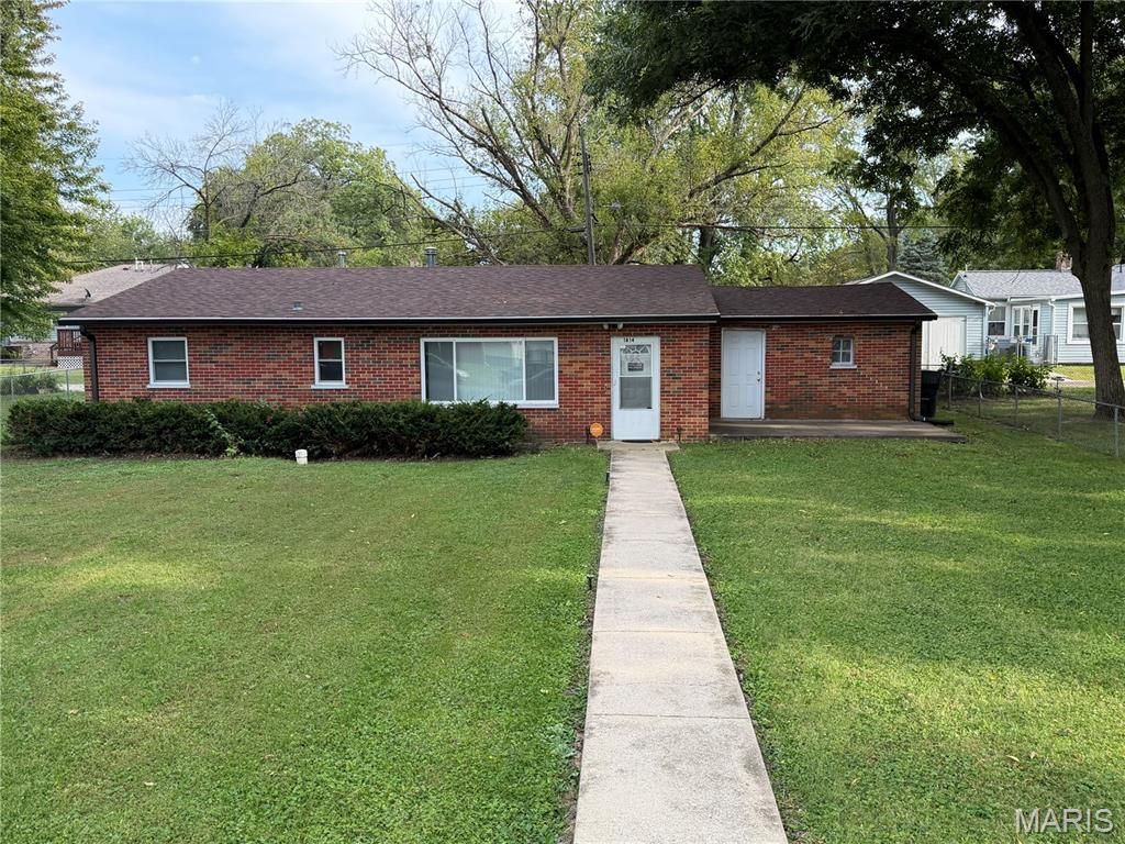 1814 N Charles Street, Belleville, IL 62221