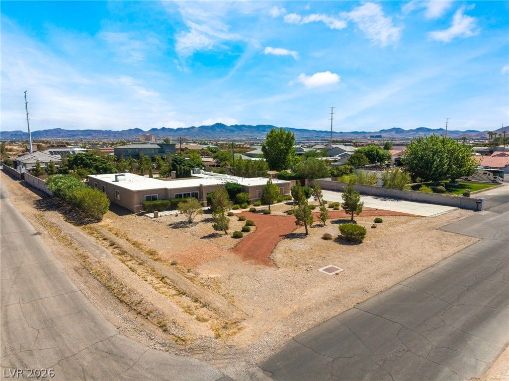 9120 Mohawk Street, Las Vegas, NV 89139 — photo 2